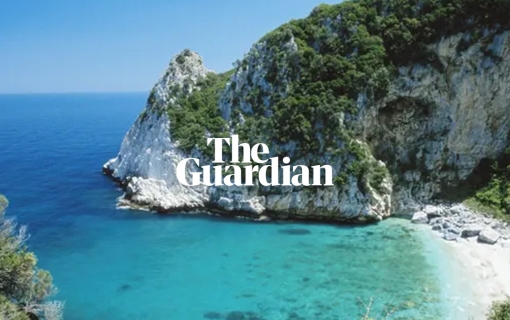 The Guardian: “Fakistra” is among the best beaches in the world